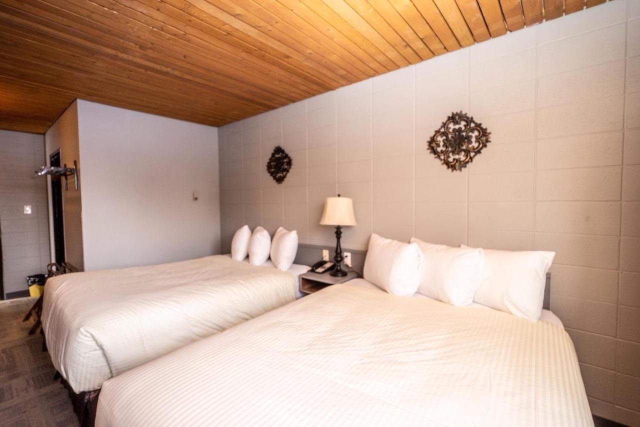 Vegreville Garden Inn Εξωτερικό φωτογραφία